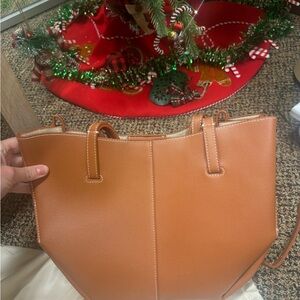 Polene Cyme Mini in Camel

Mini Edition Textured Camel Bag